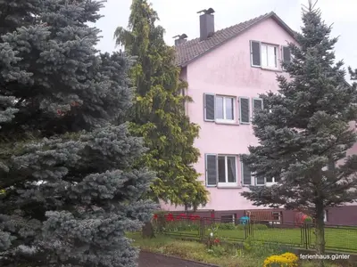 Ein Garten an der Unterkunft Ferienhaus Günter