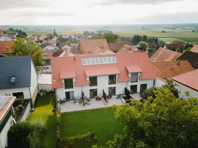 Das Gebäude in dem sich das Bed & Breakfast befindet