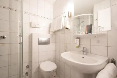 Ein Badezimmer in der Unterkunft Hotel Zum Prinzen Sinsheim