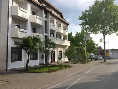 Das Gebäude in dem sich das Hotel befindet