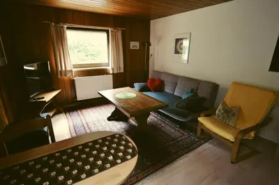 Ein Sitzbereich in der Unterkunft Römerklause