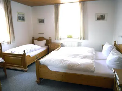 Ein Bett oder Betten in einem Zimmer der Unterkunft Hotel-Gasthof-Destille-Eisenbahn