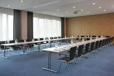 Der Geschäftsbereich oder Konferenzraum in der Unterkunft IntercityHotel Darmstadt
