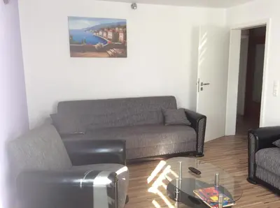 Ein Sitzbereich in der Unterkunft URS Ferienwohnung Wertheim
