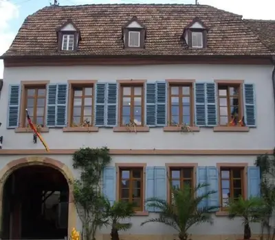 Das Gebäude in dem sich die Ferienwohnung befindet