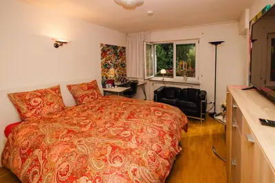 Ein Bett oder Betten in einem Zimmer der Unterkunft Modernes und gemütliches Designerzimmer