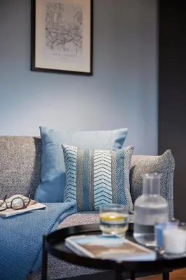 Ein Sitzbereich in der Unterkunft SEEGER Living Comfort Downtown