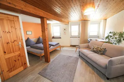 Ein Sitzbereich in der Unterkunft Gästehaus Villa Wernz