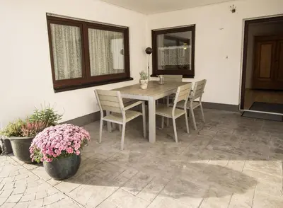 Ein Patio oder anderer Außenbereich in der Unterkunft Ferienwohnung Charlotte