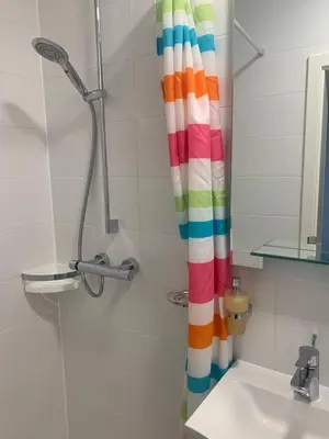 Ein Badezimmer in der Unterkunft Grüner Baum