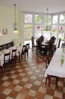 Ein Sitzbereich in der Unterkunft Gästehaus Kirschgarten