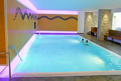 Der Swimmingpool an oder in der Nähe von Hotel Ochsen