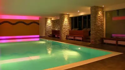 Der Swimmingpool an oder in der Nähe von Hotel Ochsen