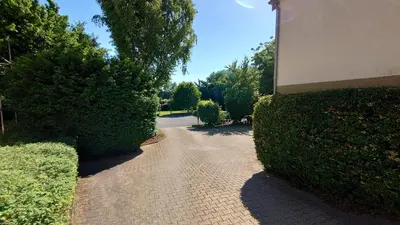 Ein Garten an der Unterkunft Hotel Landgasthof Fromm