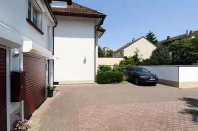 Das Gebäude in dem sich das Aparthotel befindet