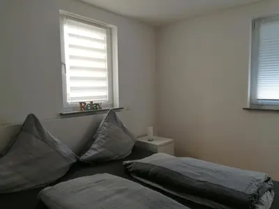 Ein Sitzbereich in der Unterkunft Ferienwohnung Weingut Brutscher