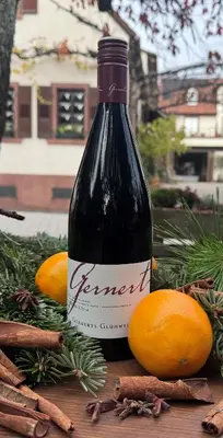Getränke in der Unterkunft Das Landhotel Weingut Gernert