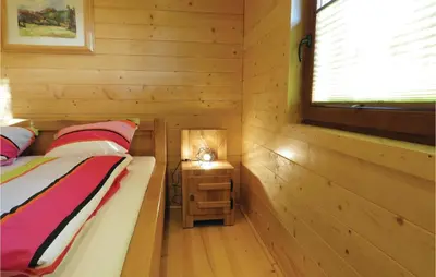 Ein Bett oder Betten in einem Zimmer der Unterkunft Lovely Home In Merzalben With Wifi