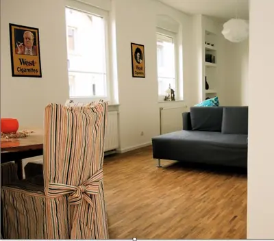 Ein Sitzbereich in der Unterkunft Modernes Apartment - Neustadt/Weinstraße Stadt