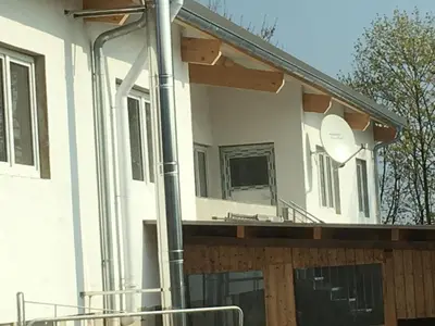 Das Gebäude in dem sich die Ferienwohnung befindet