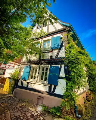 Das Gebäude in dem sich die Ferienwohnung befindet