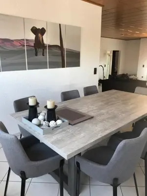 Ein Sitzbereich in der Unterkunft xxl Apartment Sinsheim