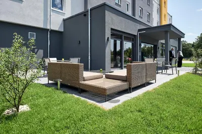 Ein Garten an der Unterkunft Best Western Hotel Viernheim Mannheim