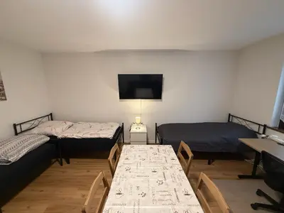 Ein Bett oder Betten in einem Zimmer der Unterkunft Big, cosy and central apartment