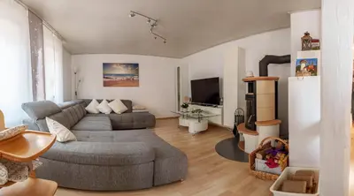 Ein Sitzbereich in der Unterkunft Wilhelm Appartements 100 qm Komfort und Fitness im Zentrum Brackenheim nähe Tripsdrill