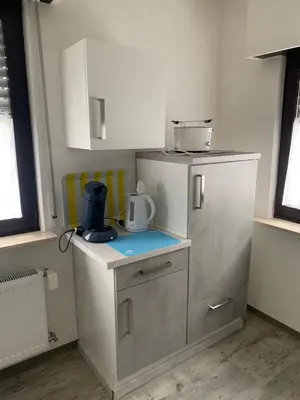 Küche/Küchenzeile in der Unterkunft Schöne zwei Zimmer Wohnung