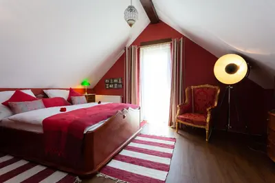 Ein Bett oder Betten in einem Zimmer der Unterkunft VILLA CANTARE