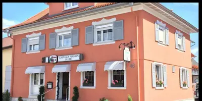 Das Gebäude in dem sich das Bed & Breakfast befindet