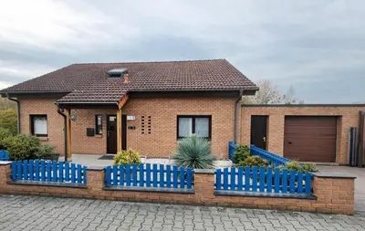 Das Gebäude in dem sich die Ferienwohnung befindet