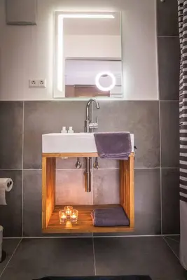 Ein Badezimmer in der Unterkunft Modernes Apartment BLUES in ruhiger Altstadtlage perfekt für Paare Genießer und Auszeiten in der Weinregion Ihr gemütliches Zuhause in Besigheim
