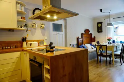 Küche/Küchenzeile in der Unterkunft Ferienwohnung Korbmacher - Auszeit in der Pfalz