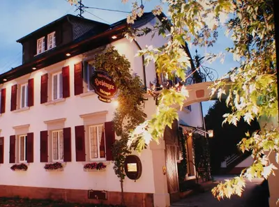 Das Gebäude in dem sich die Pension befindet