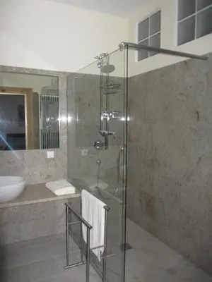 Ein Badezimmer in der Unterkunft Exklusive Gästezimmer Landau