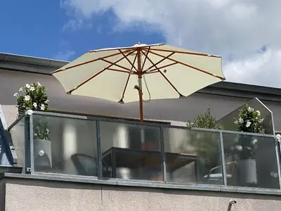 Ein Balkon oder eine Terrasse in der Unterkunft Ferienwohnung - Balkon, Klima, Parkplatz