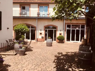 Ein Garten an der Unterkunft Rieslinghof