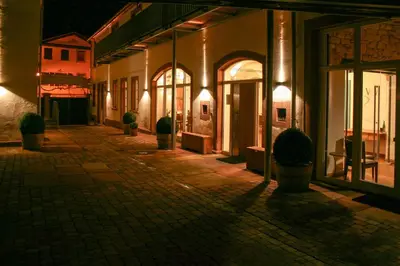Das Gebäude in dem sich das Gasthaus befindet