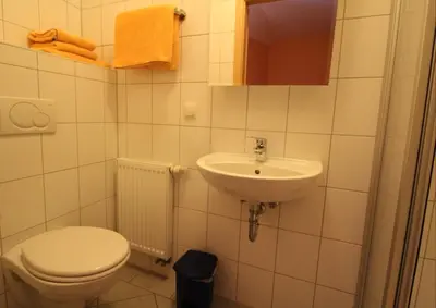 Ein Badezimmer in der Unterkunft Gasthaus Deutsches Haus