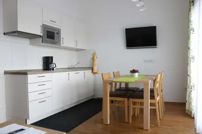 Küche/Küchenzeile in der Unterkunft Winzerhof Schmid