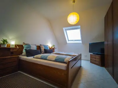 TV/Unterhaltungsangebot in der Unterkunft 70qm Wohnung, 76771 Hördt, Naturschutzgebiet, Rheinland-Pfalz