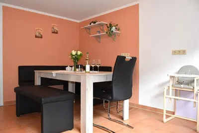 Ein Sitzbereich in der Unterkunft Ferienwohnung Familie Mechler