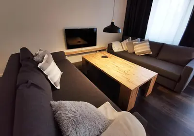 Ein Sitzbereich in der Unterkunft CF13 30m2 Central with Terrace AC and Netflix