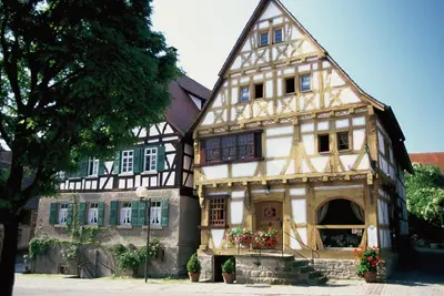 Das Gebäude in dem sich das Hotel befindet