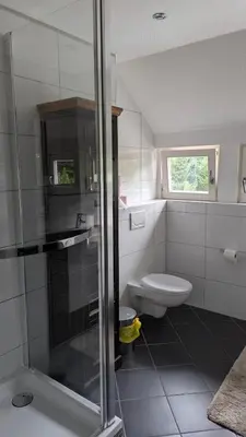 Ein Badezimmer in der Unterkunft Zwei Apartments 