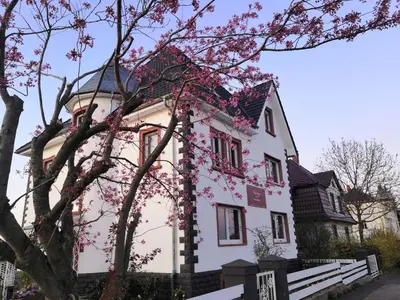 Das Gebäude in dem sich das Hotel befindet