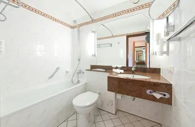 Ein Badezimmer in der Unterkunft Leonardo Hotel Heidelberg Walldorf