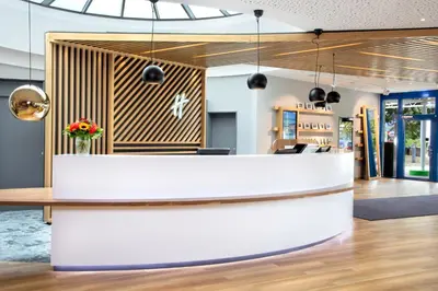 Lobby/Rezeption in der Unterkunft Holiday Inn Stuttgart by IHG